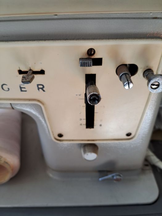 Máquina Costura SingeR