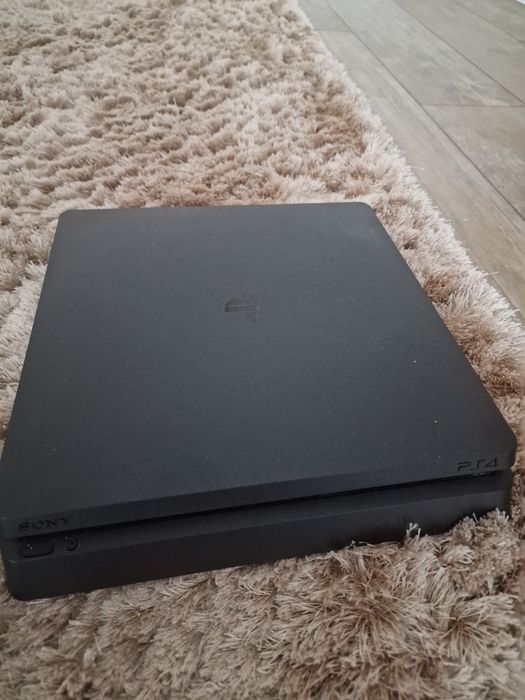 Playstation 4 Silm 500GB + comando + Volante e pedais  Playstation RWA