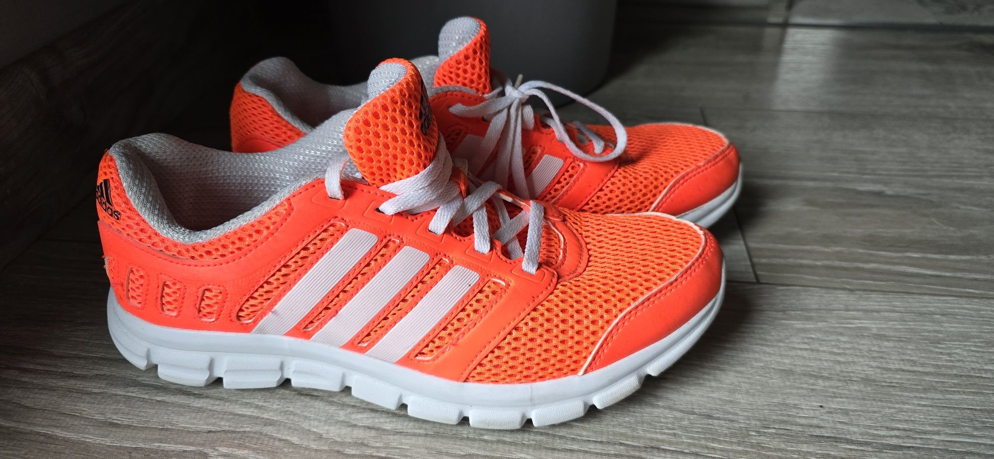 Adidas run cool 40 neonowe pomara czowe buty do biegania i na fitness Krakow D bniki OLX.pl