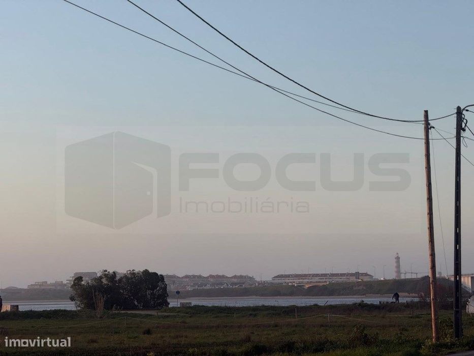 Terreno urbano com vistas sobre a Ria e Praia da Costa Nova