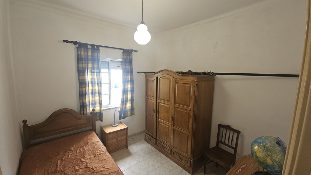 Moradia V3 com terreno.