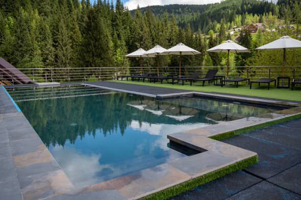 Відпочинок у Буковелі | Готель зі SPA, басейном та чаном