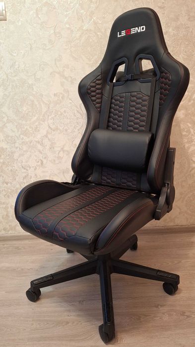 Геймерське крісло NIBE від LEGEND