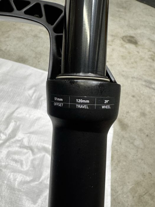 RockShox Recon Solo Air E-MTB 29” 120 mm Boost tapered