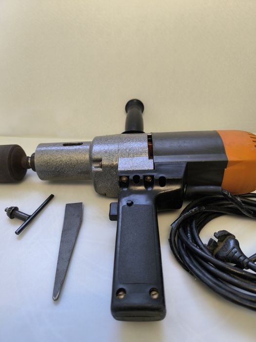 Дрель электрическая, дрель мощная ИЭ1023У