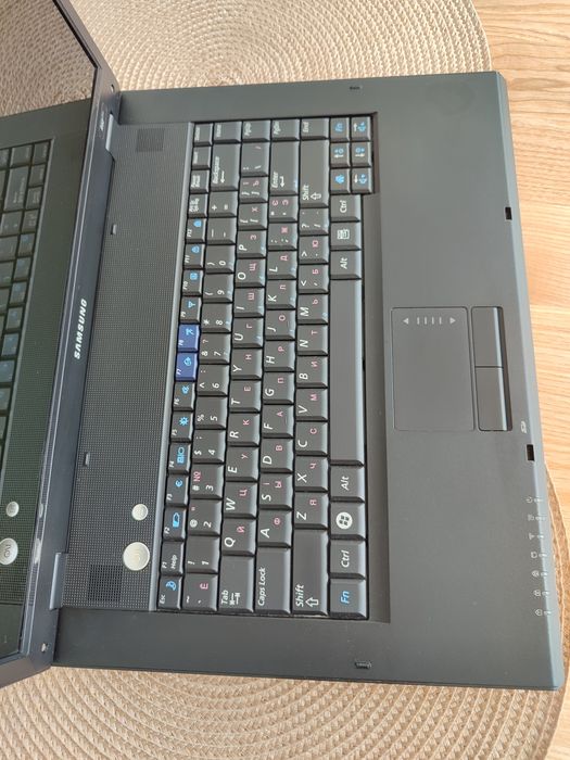 Ноутбук Samsung R60 (NP-R60XY01/SEK) робочий з зарядкою