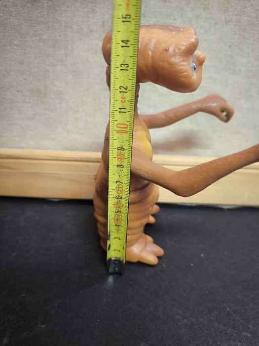 Boneco ET em plástico