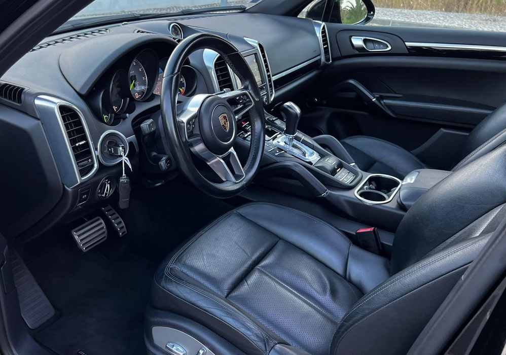 Porsche Cayenne — fotografia 7