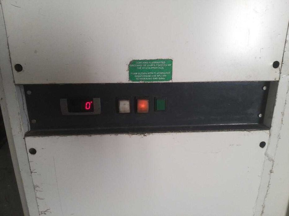 Câmara Frigorifica com 2 motores 2.40x2.40x2.30