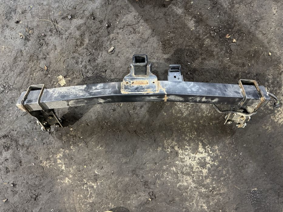 Фаркоп + усилитель заднего бампера Ford Kuga Escape mk4 usa