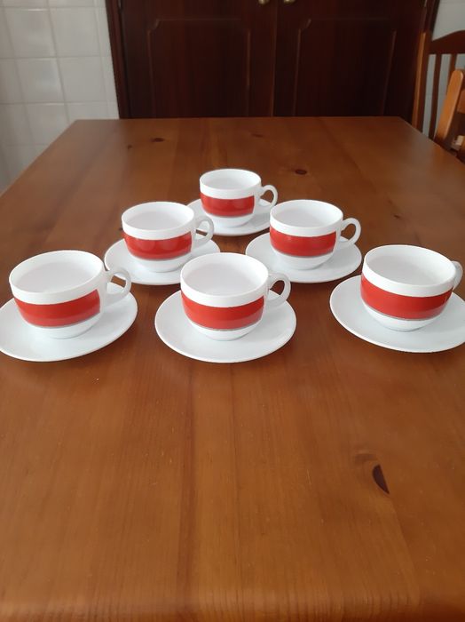 Conjunto de chávenas de chá Arcopal