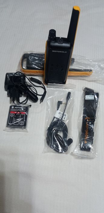 Продам   2 шт рації в повній комплектації .