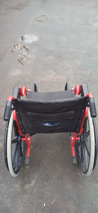 Продам інвалідну каляску