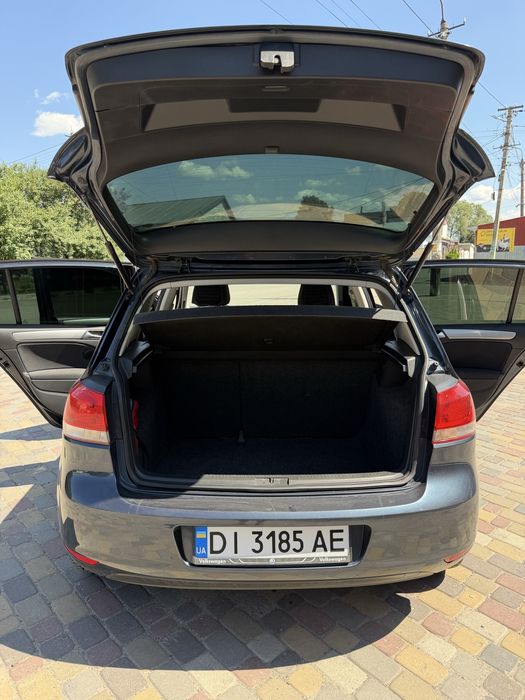 Volkswagen Golf VI