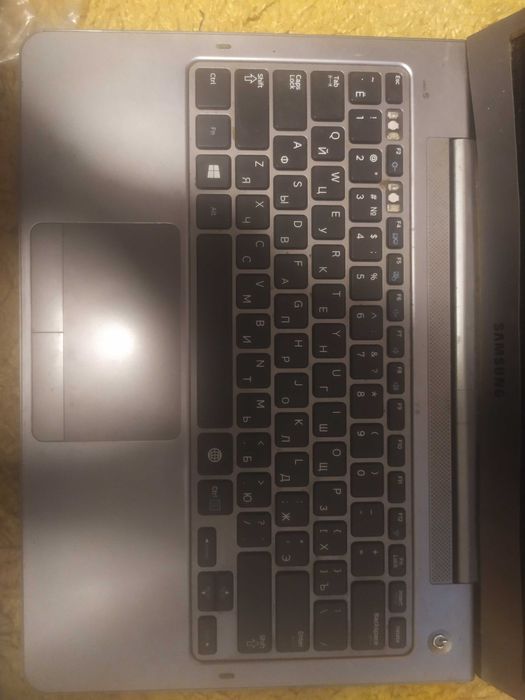 Ноутбук Samsung 535U