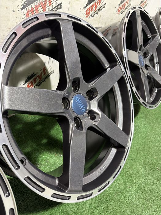 Komplet alufelg 5x114.3 18”