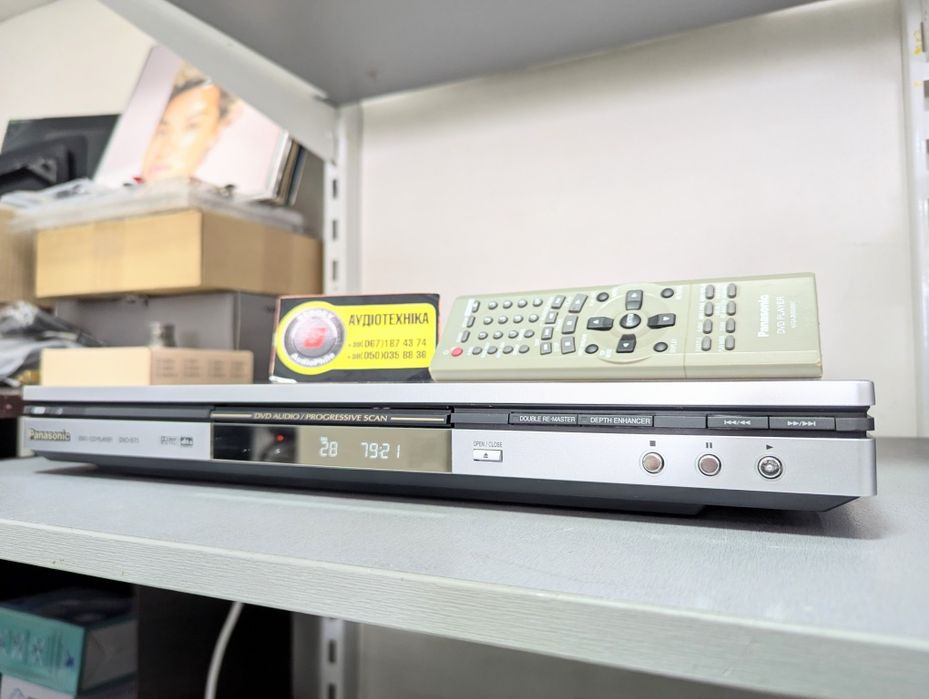 Player Panasonic DVD-S75. DVD/CD/MP3. ЦАП Burr Brown