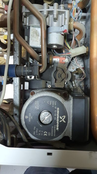 Caldeira a gas em bom estado