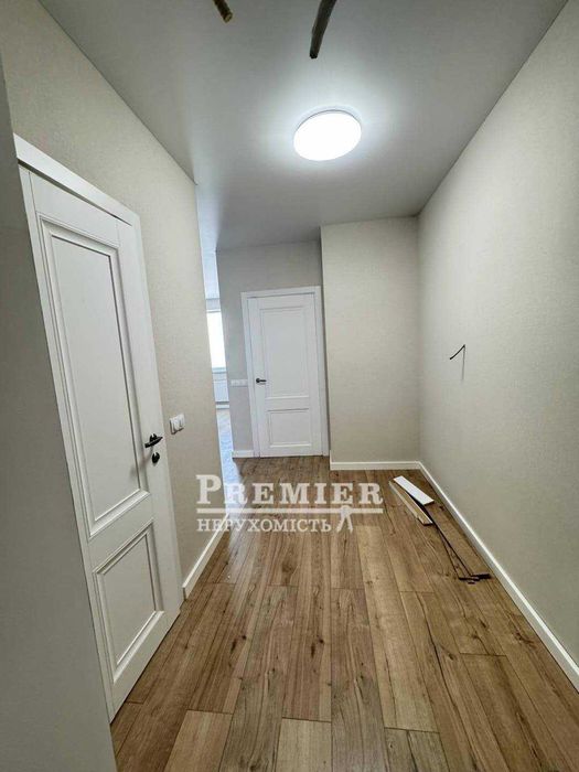 1-кімнатна квартира біля моря. Свіжий ремонт.