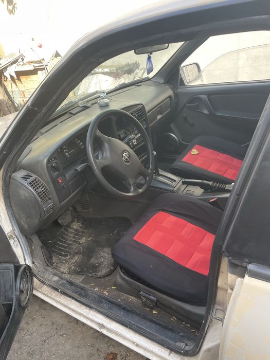 Автомобиль Опель омега А