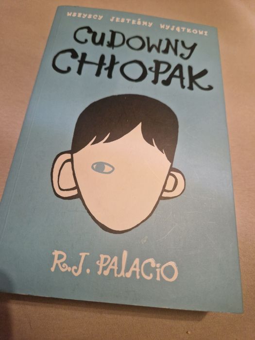 'Cudowny chłopak' R.J. Palacio