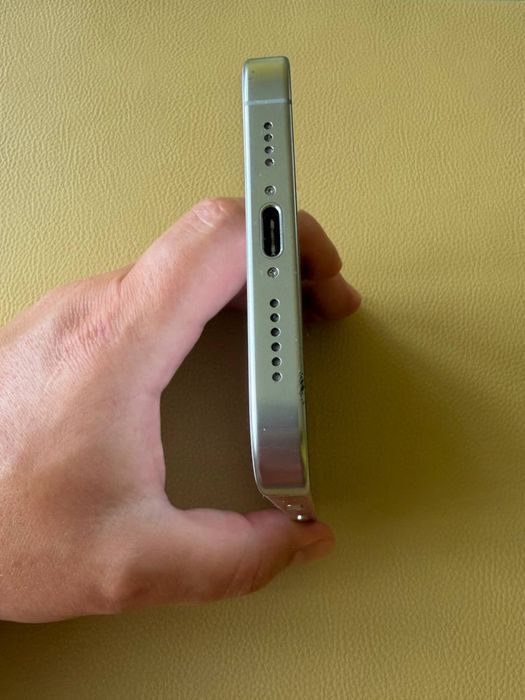 iPhone 16 Pro Max 256GB eSIM White Titanium