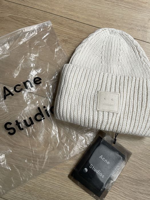 Nowy komplet Acne Studios czapka i szal okazja!!