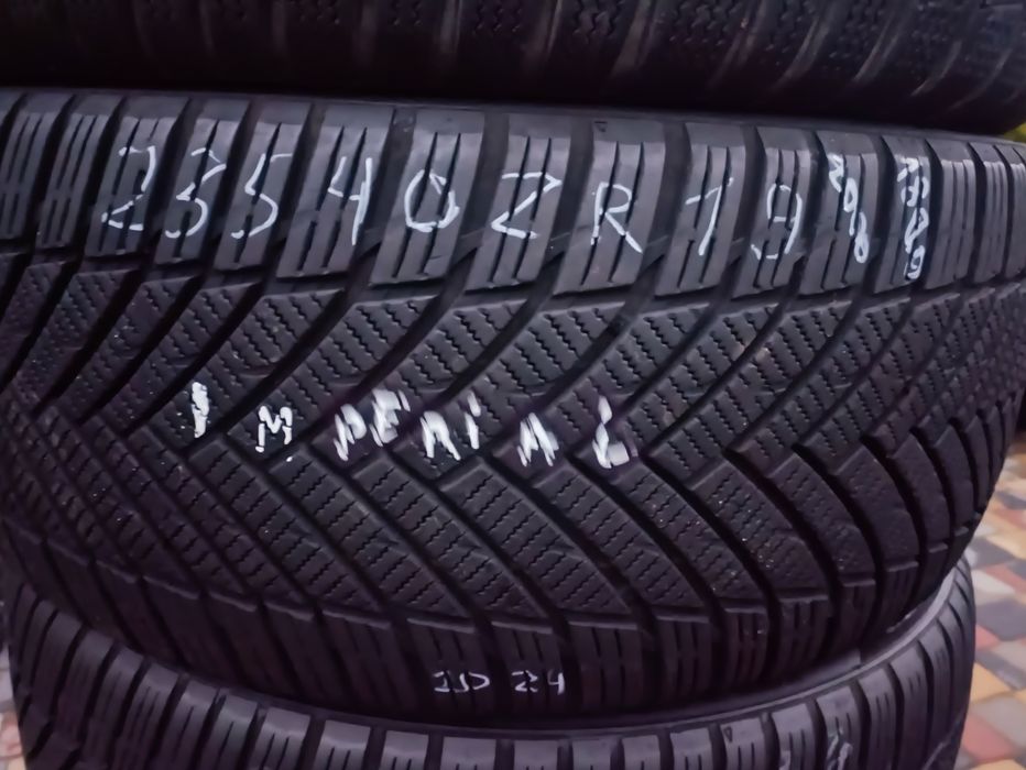 Шини зимові 235/40/50 R19