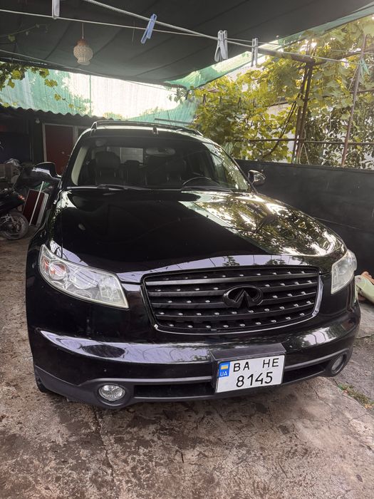 Продам машину infiniti