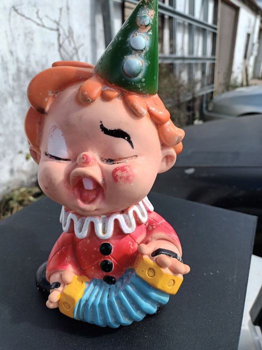 Palhaço antigo em borracha  com algum desgaste