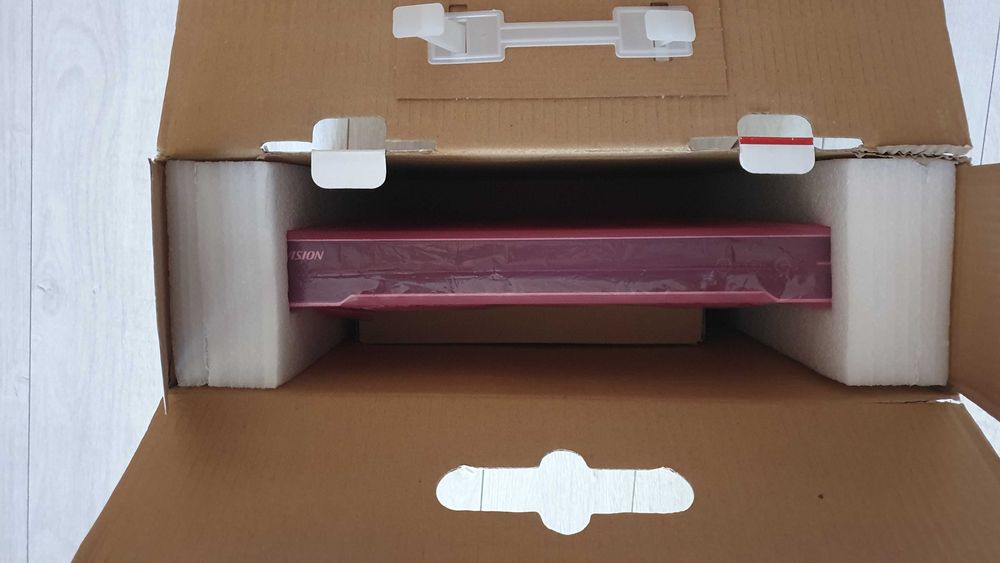 IP відеореєстратор Hikvision DS-7632NI-K2, 32 IP-камери.