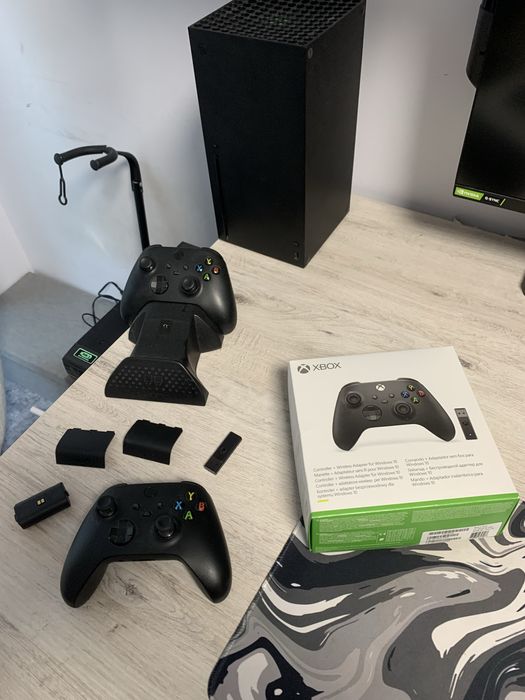 Xbox Series X + dodatki (cena do negocjacji) LUB ZAMIANA