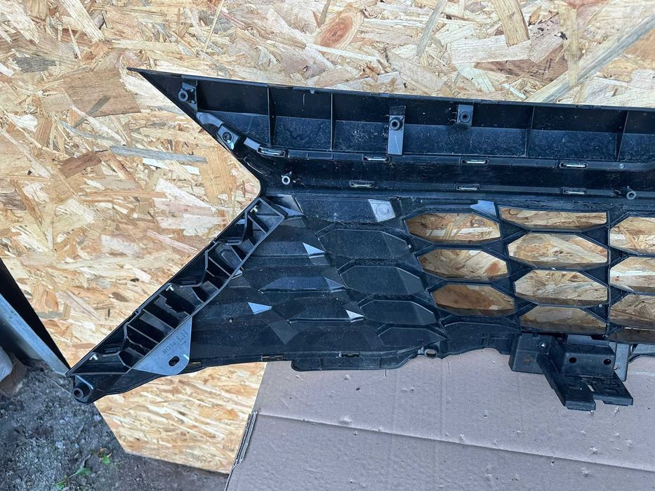 Kia Sportage V 5 21- atrapa grill zderzak przedni przód