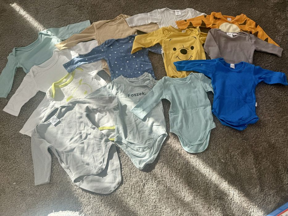 Bodziaki dla chlopca plus czapeczki