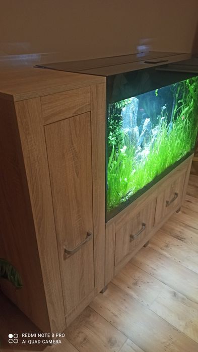 Akwarium Aquel 240 L wraz z wyposażeniem do negocjacji