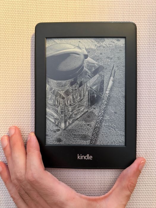 Kindle Paperwhite, 6" High Resolution