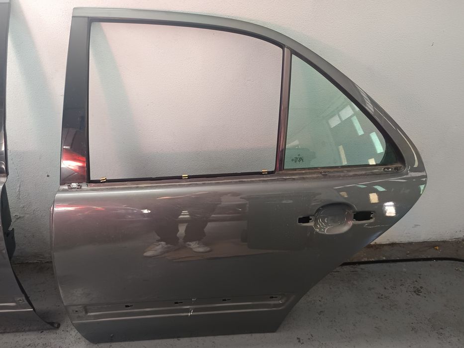 Portas Mercedes W210
