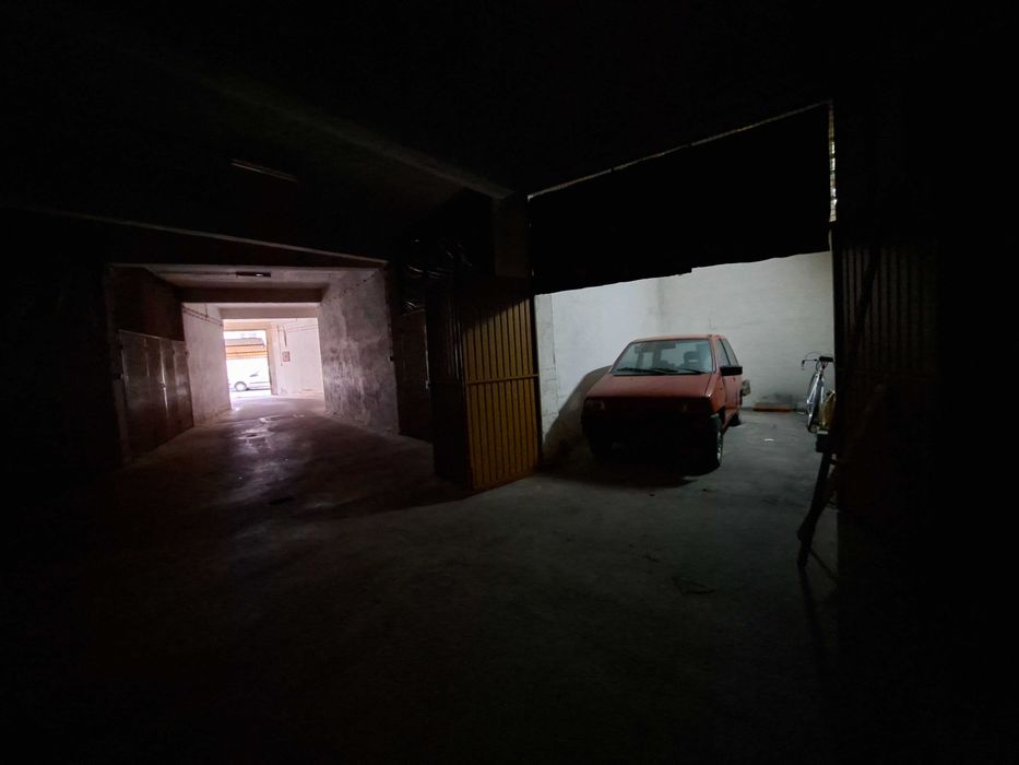 Garagem Fechada para Alugar nas Caldas da Rainha