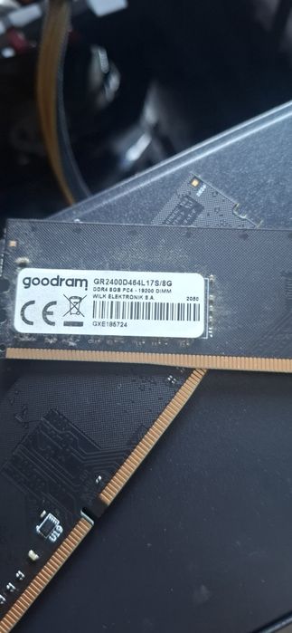 Komputer stacjonarny rezerwacja do soboty