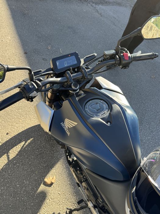 Honda cb125r 2021
