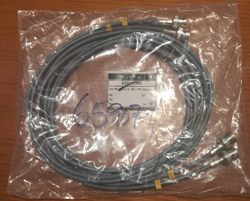 Cabo BNC duplo de 2 metros