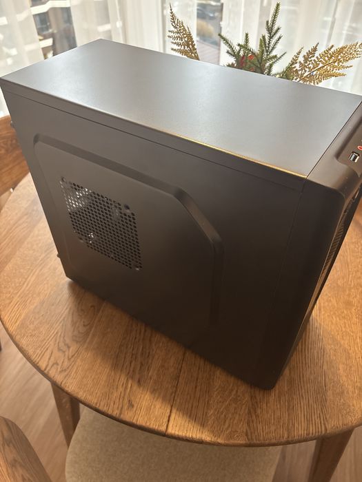 ПК на i5-7400 , ОЗУ 16ГБ , GTX 1050 Ti, SSD 256