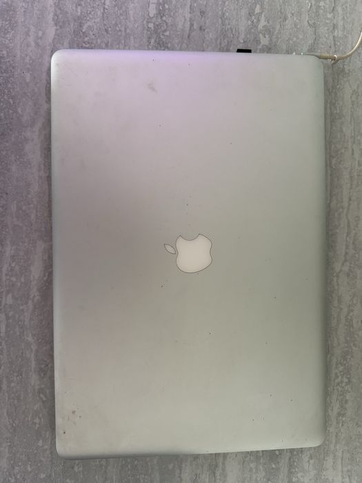 Macbook Pro 17-inch Early 2011