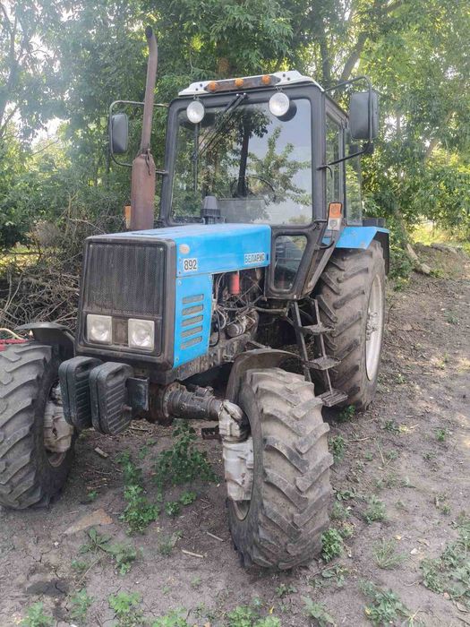 Продам свій домашній трактор МТЗ 892 дуже гарному стані