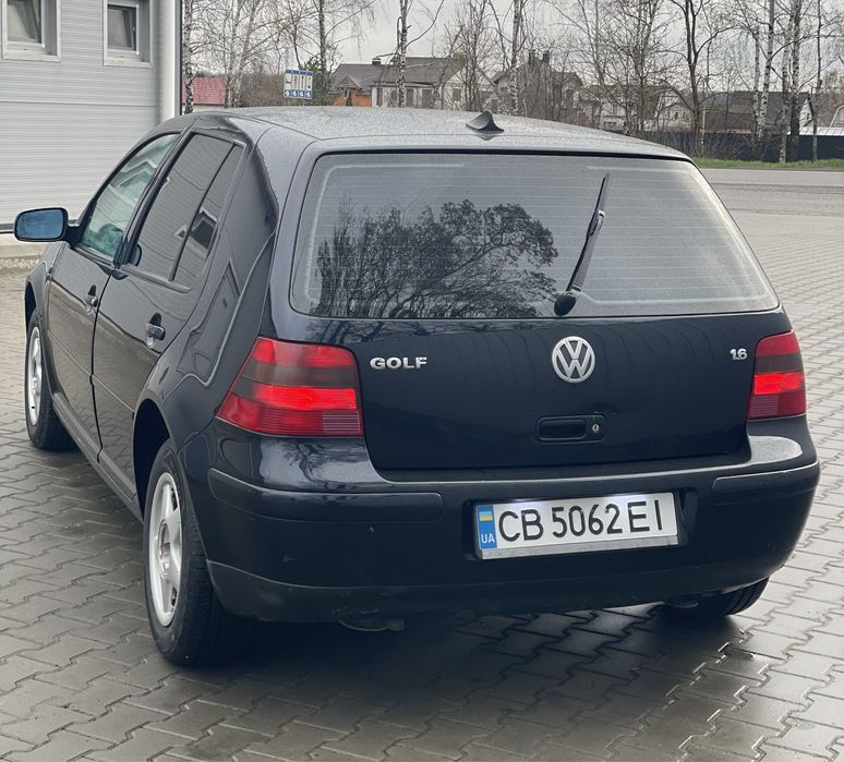 Volkswagen Golf IV 2000р 1.6mpi автомат газ/бензин