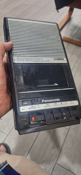 Магнитофон панасоник RQ 2104