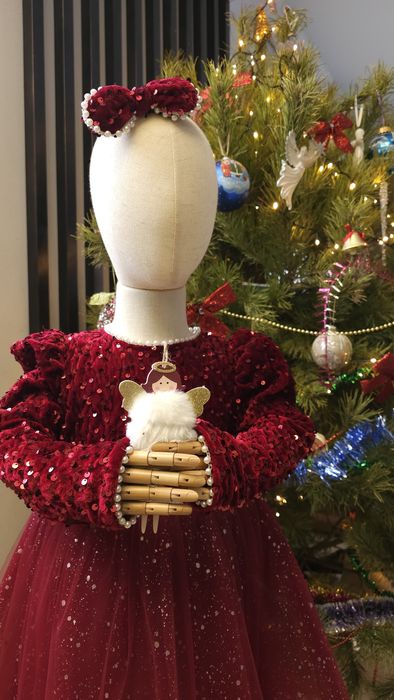 Дитяча дуже гарна пишна червона срібна сукня срібляста красное платье