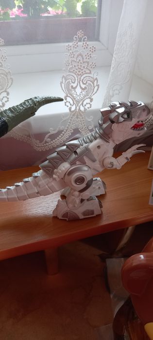 Робот - динозавр