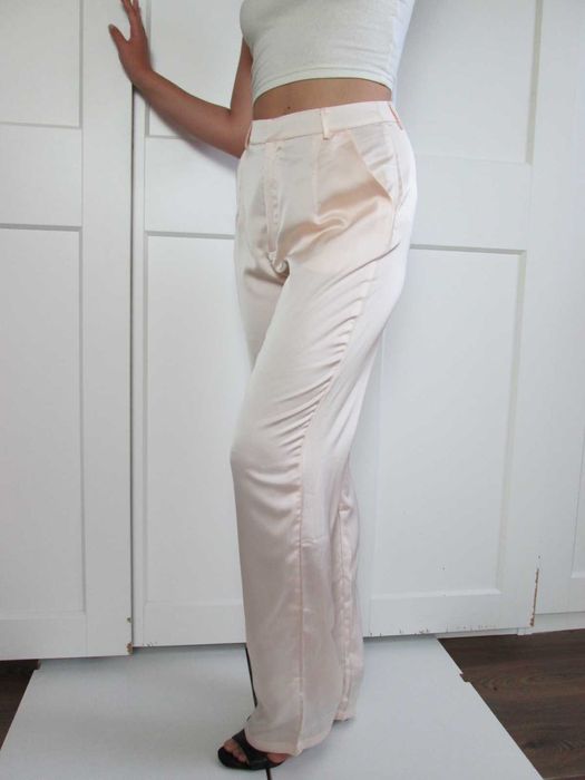 PrettyLittleThing spodnie satyna luźne piżamowy styl Pyjamacore 8 S 36