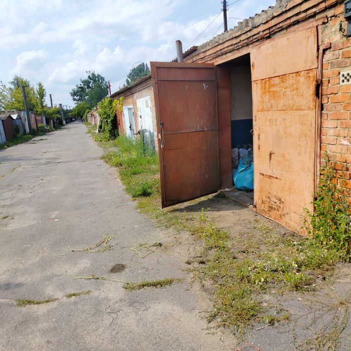 Продається цегляний гараж в гск Північний